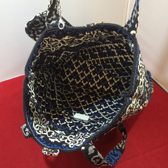 2 Vera Bradley Canterberry Bags. Tote with Change Purse Attachment + Mini Purse - Picture 5 of 12